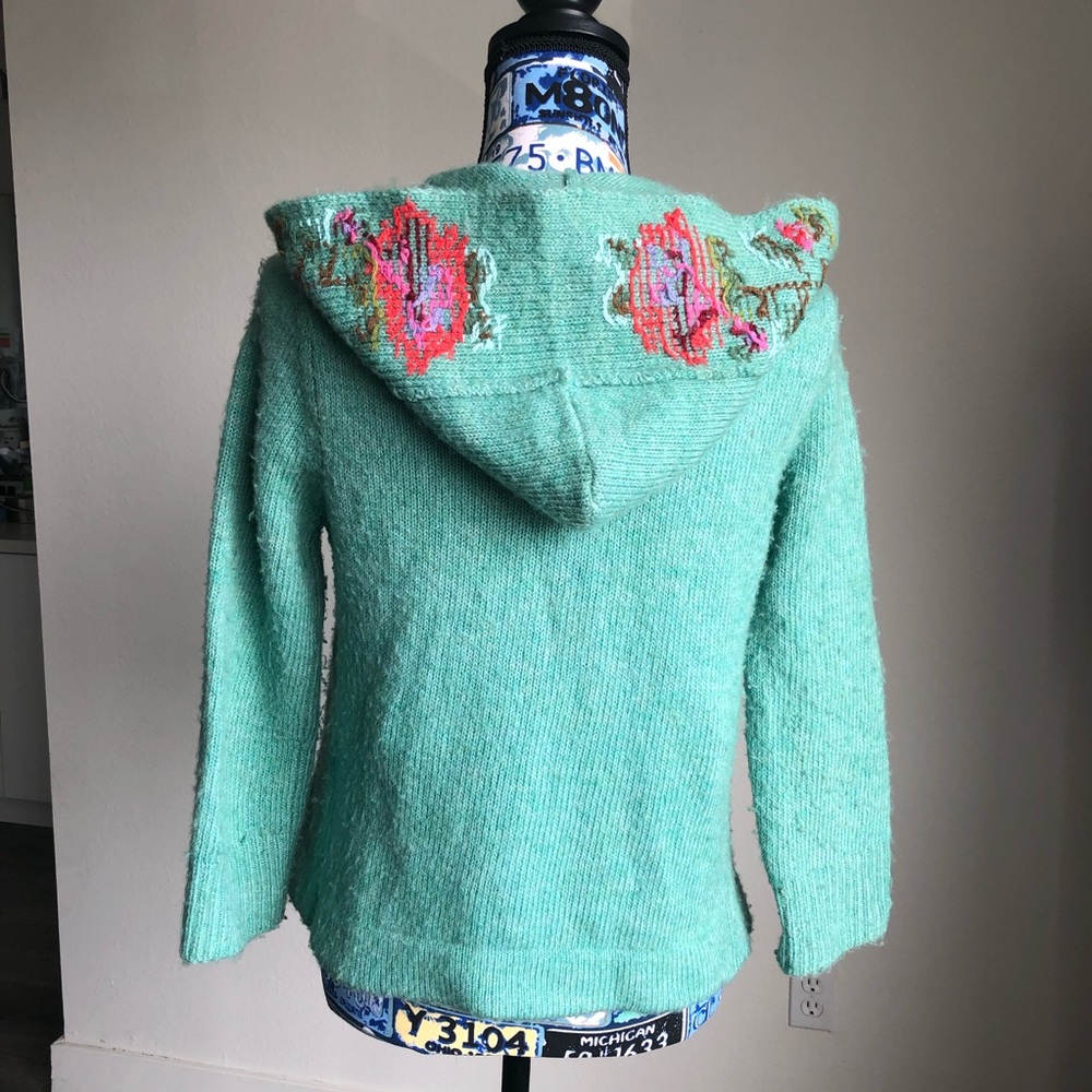 💜SOLD💜Free People Green Open Embroidery Wrong - Picture 6 of 6